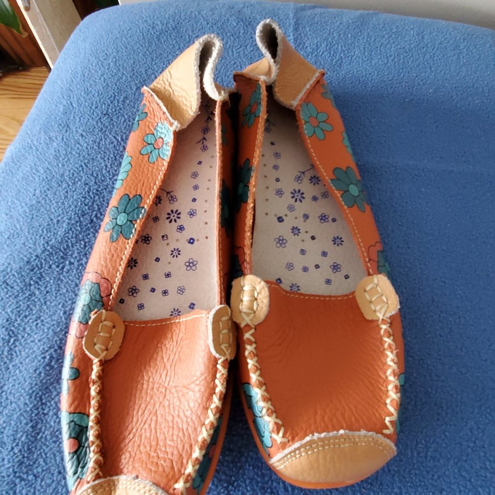 orange shoe